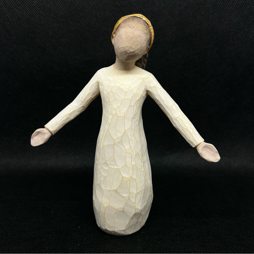 New in box Willow Tree Blessings Figurine